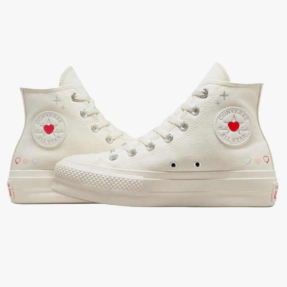 Chuck Taylor All Star Lift Platform Y2K Heart